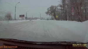 Зима 2026. Часть8. Идёт снег. Мы как то едем, фуры буксуют.