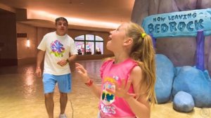 Настя открывает креативный отель для забавных гостей