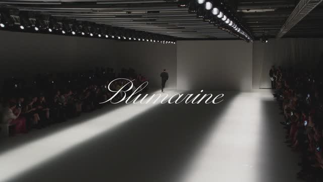 Показ женской коллекции Blumarine весна-лето 2024