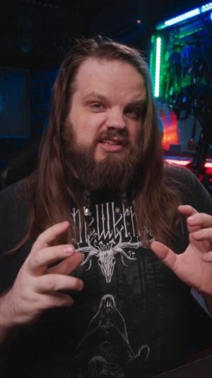 Новая вокалистка Arch Enemy разносит