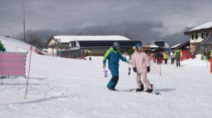 Черный список за урок на склоне: почему горнолыжные курорты штрафуют родителей за обучение детей