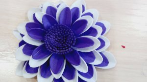 Это просто чудо. Такой красивый цветок получился. Мастер-класс цветок из фоамирана своими руками