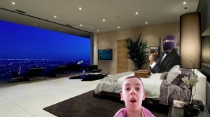 ЗА МНОЙ СЛЕДИТ ШПИОН!?