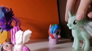 Подруга - это не подруга!  Пони игрушки ⭐