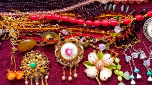 283. Винтажная бижутерия