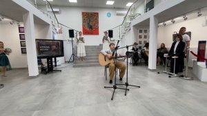 Дарите женщинам цветы