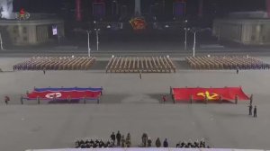 В торжественной обстановке прошел военный парад в честь IX съезда Трудовой партии Кореи, 25.02.2026