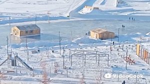 На озере Сайсары в Якутске открыли бесплатный каток,где в прошлые годы был большой платный каток.