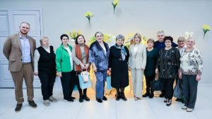 Благодаря им в деревнях уют: старост поздравили с 8 Марта