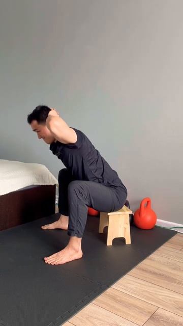 Разгибание позвоночника сидя акцент на грудной отдел