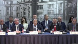 Глава МИД Сергей Лавров провел посольский круглый стол, посвященный украинскому кризису.