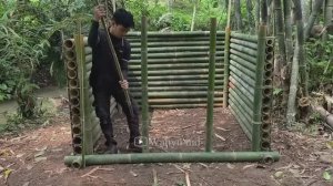 Как построить укрытие от дождя у реки. Бамбук в помощь.