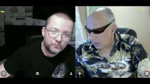 Туалет на улице и всем смешно.