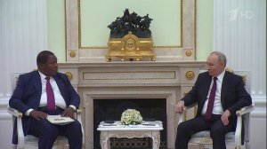 Владимир Путин принял в Кремле президента Центральноафриканской республики.