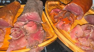 Вкусный деликатес из мяса - засолили вырезку.