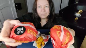 Мукбанг Азия меню: Азия Бургер, Азия Краб Бургер, Лимонад Сакура-белый персик