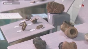 В Керчи показали уникальные древние артефакты
