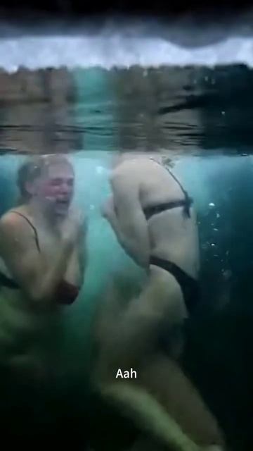 Искупались  зимой