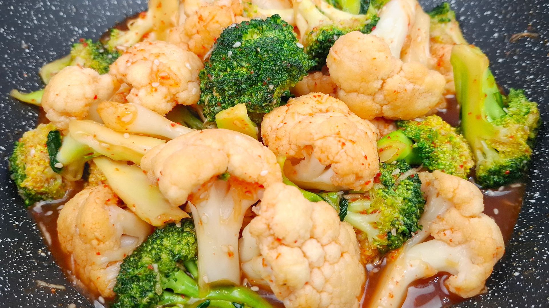 ОЧЕНЬ БЫСТРО И НЕВЕРОЯТНО ВКУСНО! Всё Дело В Соусе! Цветная Капуста И Брокколи По-Корейски