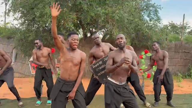 Поздравление из Африки на 8 марта