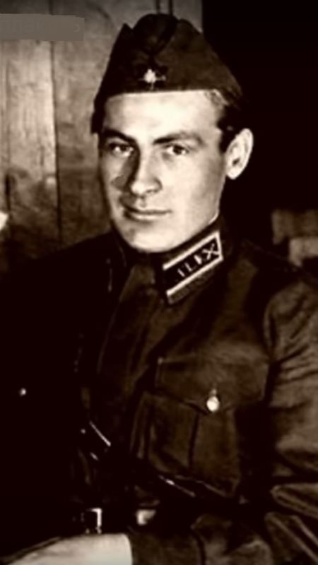 Ансамбль им. Александрова - Соловьи. Музыка - В.Соловьёв-Седой, слова - А.Фатьянов