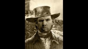 Алинка и Магнитофон Дед репуется и играет в рдр2 №3