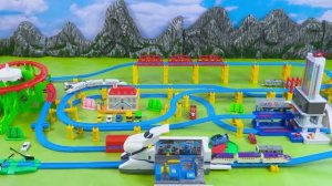 Поезда! Детская железная дорога! Распаковка железной дороги для детей.