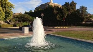 Ворона у фонтана!