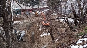 Кисловодск. Вид на стройку в районе скважины нарзана- 89. 5.03.2026 г.