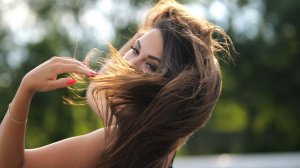 Красивая женщина 🎧 МУЗЫКА 🎵. Текст 🎶 мой, исполнение сгенерировано нейросетью .