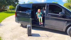 Настя и папа исследуют детские развлечения в Дубае