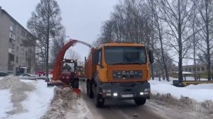 Уборка и обработка тротуаров: коммунальные службы готовятся к температурным скачкам