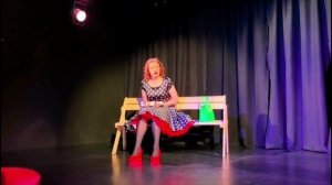 Рок - н - ролл на скамейке.