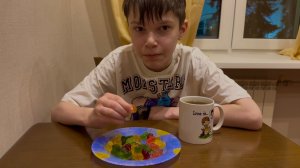 Устроили челендж, пробуем мармеладки и угадываем вкусы 🍌🍏🍋🍊🍇