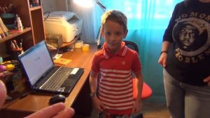 ПОДАРИЛ 100 000 РУБЛЕЙ ШКОЛЬНИКУ В РЕАЛЬНОЙ ЖИЗНИ!