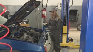 От игрушечных машинок до сельхозтехники: история девушки-механика