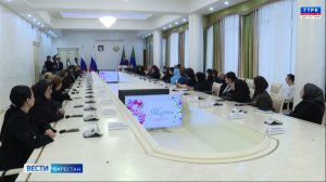 Сергей Меликов торжественно вручил государственные награды отличившимся дагестанкам