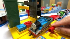 Паровозики Томас и его друзья, используем:железную дорогу, изучаем новые дороги. #дети#видеодлядетей