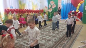 8 Марта Танец мальчиков.