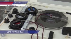 В преддверии 8 Марта женщин-специалистов Центра крови поздравили сотрудники приставы