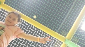 я в игровой комнате чай Ленд приходи с фоткаемся снимаю ролик 5 марта