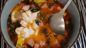 Солянка из говядины и копчёных рёбер