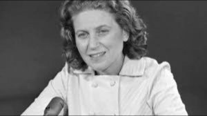 Почему единственная дочь Сталина Светлана Аллилуева отказалась поцеловать отца на похоронах