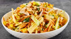 Салат с кукурузой и копченой курицей. Необычно и очень вкусно