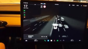 Tesla model 3 применение автопилота FSD в пробке г Екатеринбург