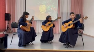 А Новиков-Смуглянка. Трио -Востриковы Ариадна-Елень, Индика и Анна-Валерия.