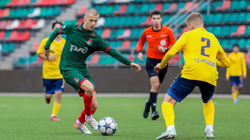 Стартовал новый сезон молодежной и юношеской футбольных лиг