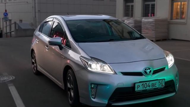 Видео для продажи Toyota Prius 30
