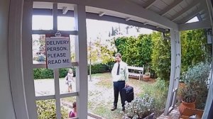 САМЫЕ НЕЛЕПЫЕ МОМЕНТЫ, СНЯТЫЕ НА КАМЕРУ НАБЛЮДЕНИЯ