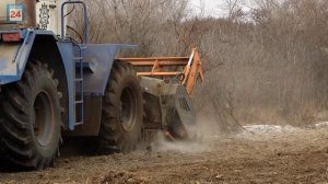 Очистит за считанные часы: коммунальщики Абакана тестируют кусторез с мульчерной установкой